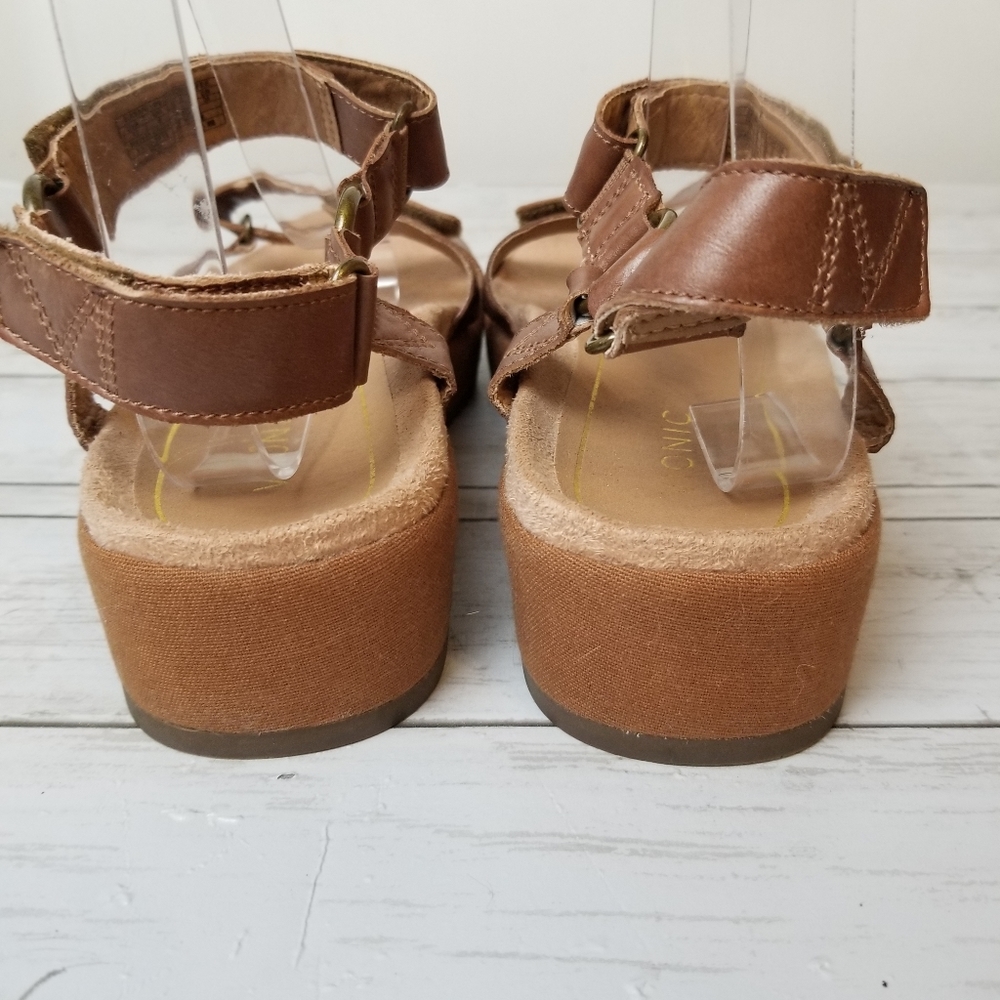 Vionic Kayan Leather Hook And Loop Platform Sanda… - image 7